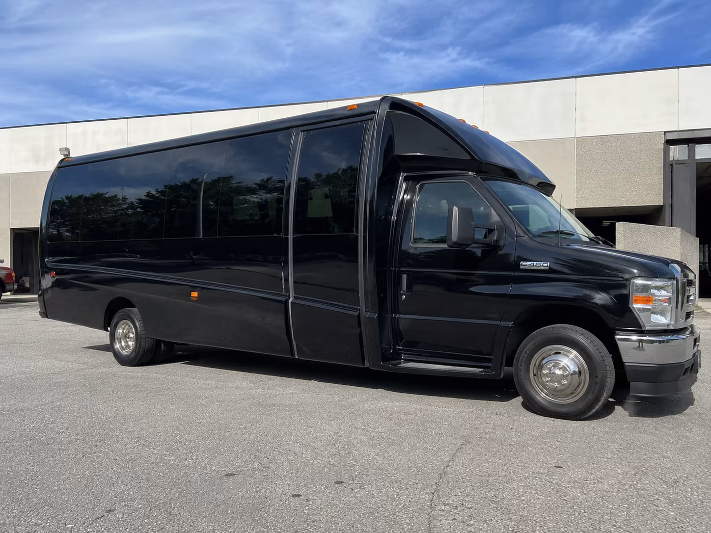sunnyvale airport shuttle bus rentals for private groups