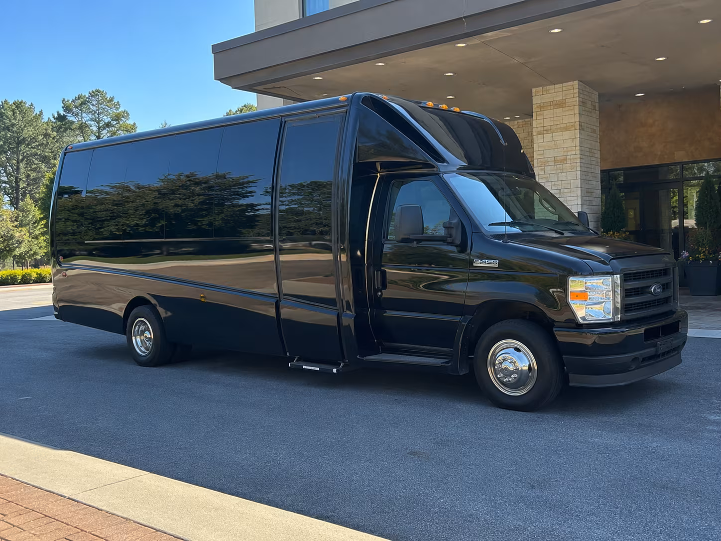 sunnyvale hospital and campus shuttle bus rentals